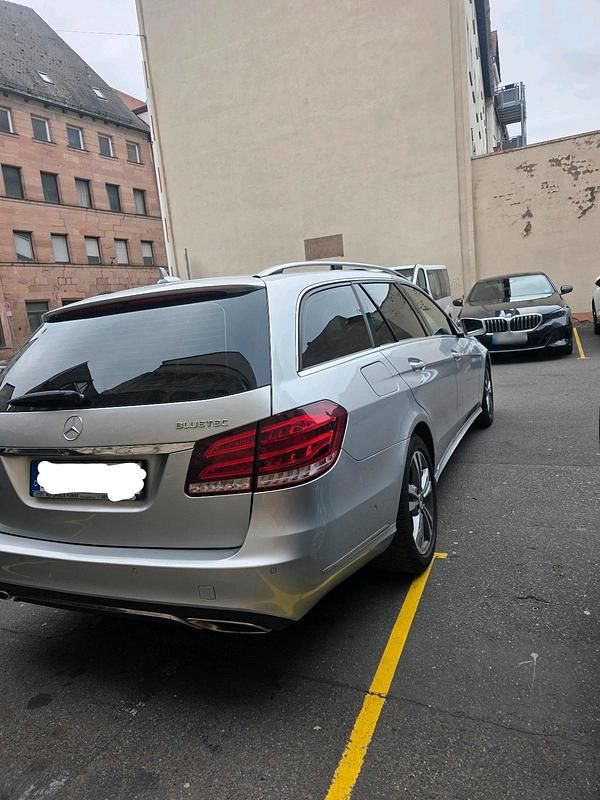 Gebraucht Mercedes E350 258 PS (189 kW) 2014 Grau Kombi