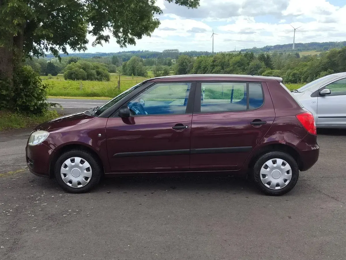 Gebraucht Skoda Fabia Classic 60 PS (44 kW) 2010 Rot Kleinwagen