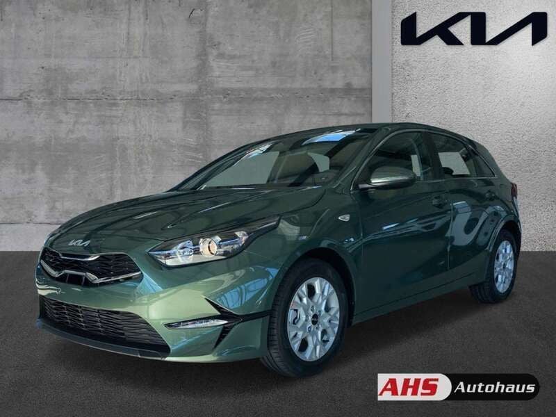 (exg) experience green m Gebraucht 2024 Kia Ceed Vision Limousine | 20.990 € (Guter Preis) - Bild 1/4