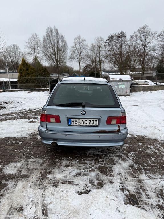 Gebraucht BMW 530 193 PS (141 kW) 2002 Kombi