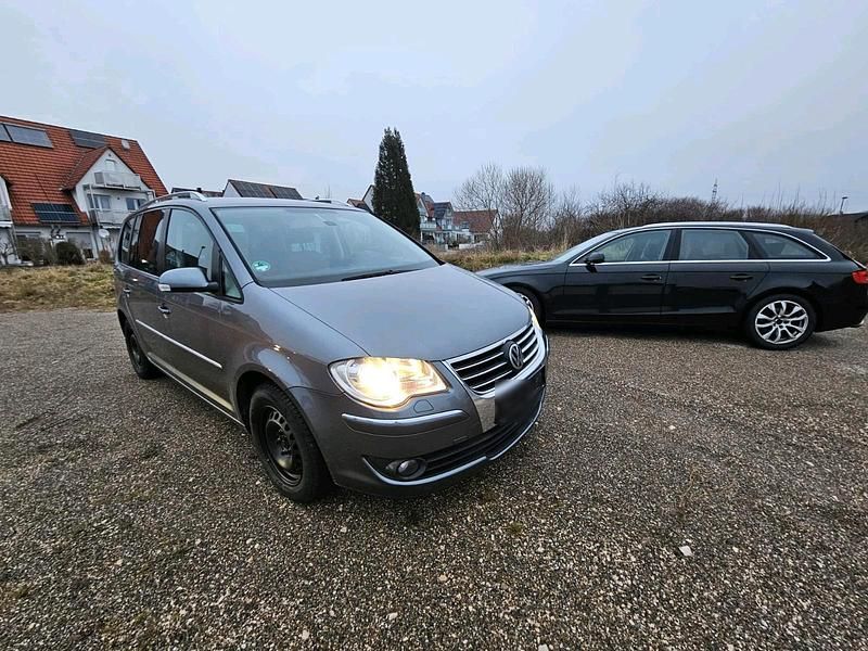 Gebraucht VW Touran 140 PS (102 kW) 2007 Grau Van / Kleinbus