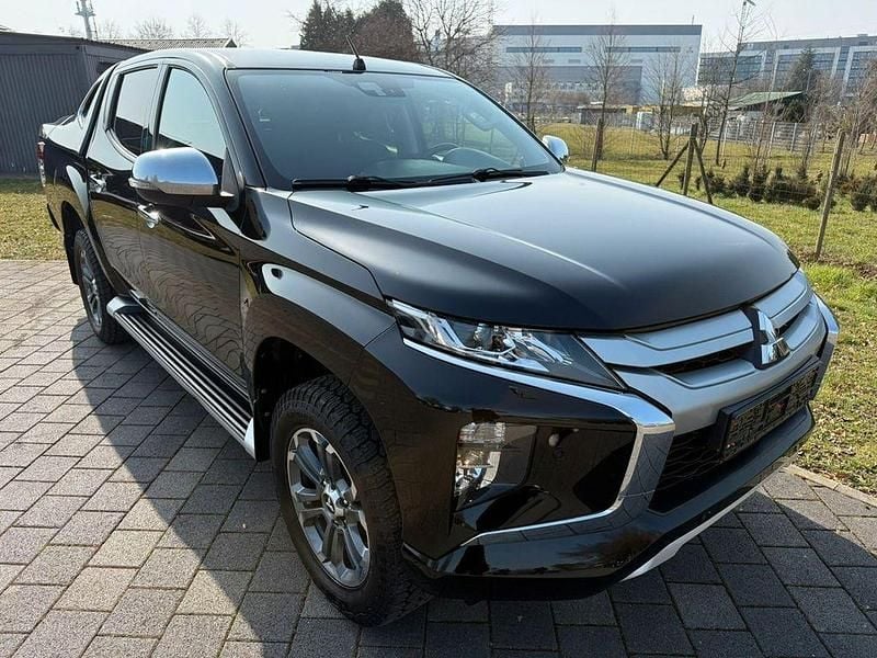 Gebraucht Mitsubishi L200 Plus 150 PS (110 kW) 2022 Schwarz Pickup