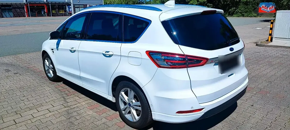 Gebraucht Ford S-MAX S 150 PS (110 kW) 2022 Weiß Van / Kleinbus