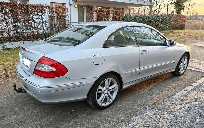 Gebraucht Mercedes CLK200 163 PS (119 kW) 2005 Silber Coupé