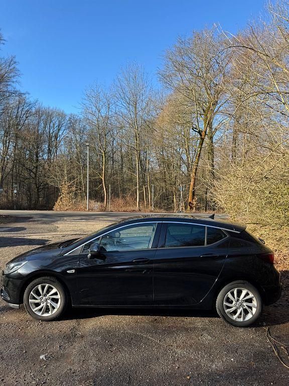 Gebraucht Opel Astra 125 PS (91 kW) 2019 Schwarz Limousine