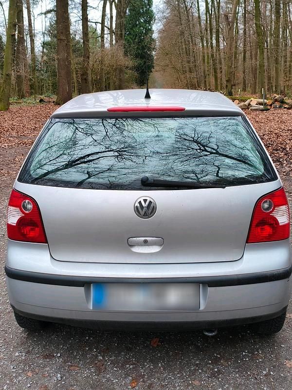 Gebraucht VW Polo 58 PS (42 kW) 2003 Silber Kleinwagen
