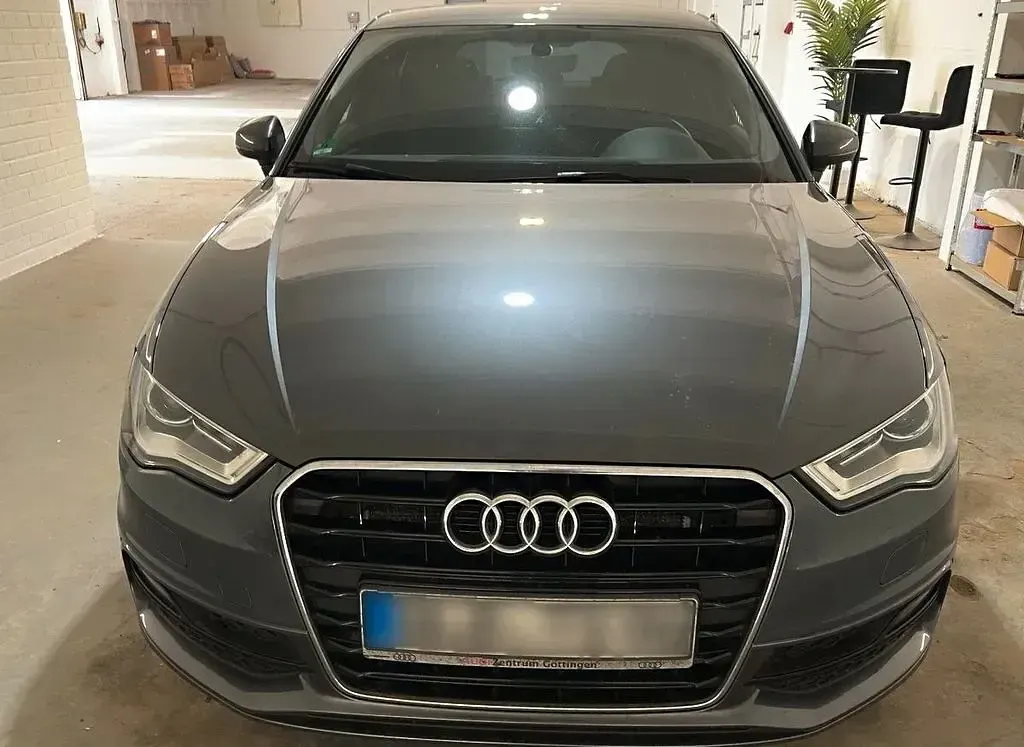 Gebraucht Audi A3 Ambition 150 PS (110 kW) 2015 Grau Limousine