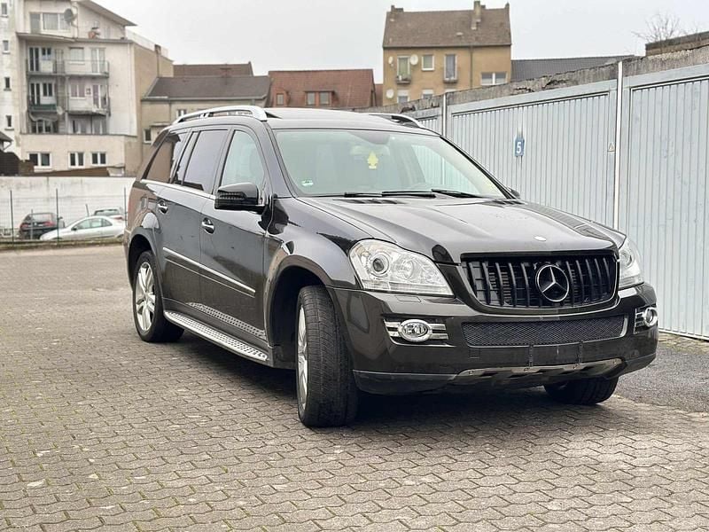 Schwarz Gebraucht 2009 Mercedes GL420 SUV | 7.600 € (Superpreis) - Bild 1/4