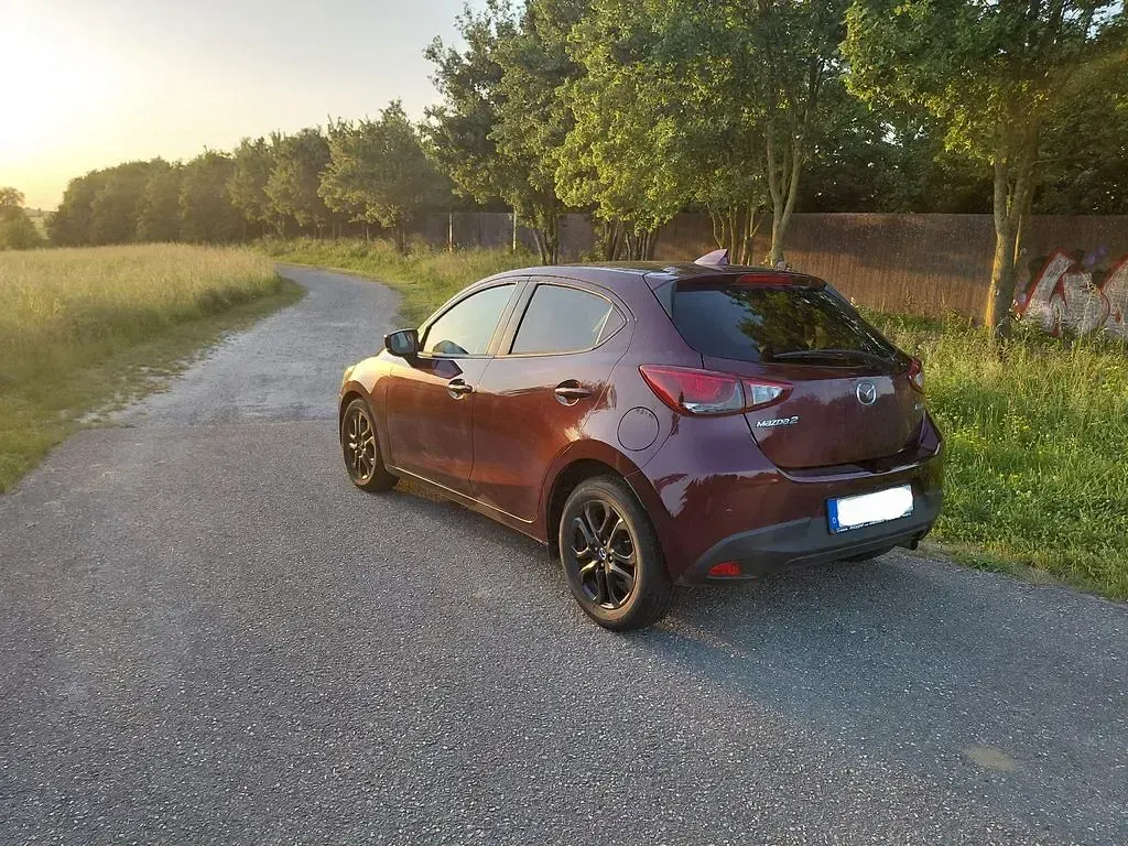 Gebraucht Mazda 2 Kizoku 90 PS (66 kW) 2018 Rot Limousine