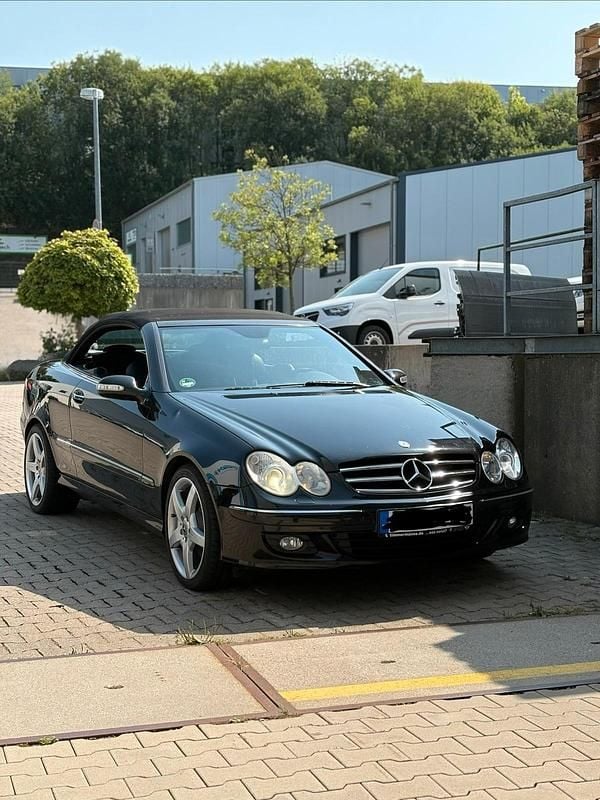 Schwarz Gebraucht 2006 Mercedes CLK350 Cabrio | 9.900 € (Fairer Preis) - Bild 1/4