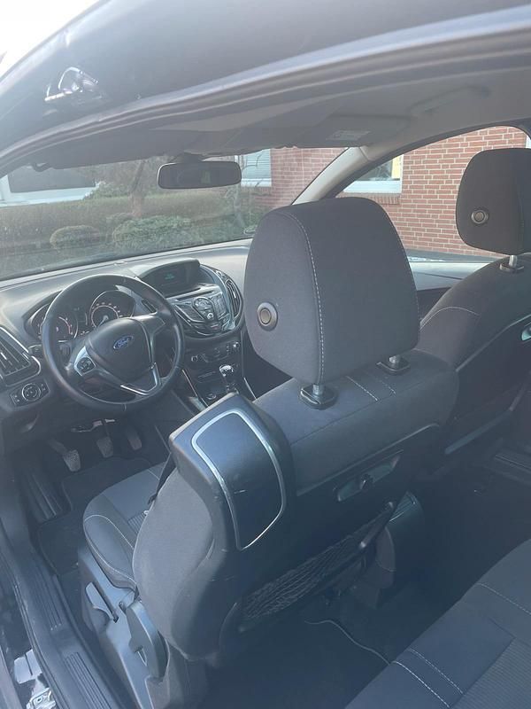 Gebraucht Ford B-MAX 105 PS (77 kW) 2017 Schwarz Van / Kleinbus