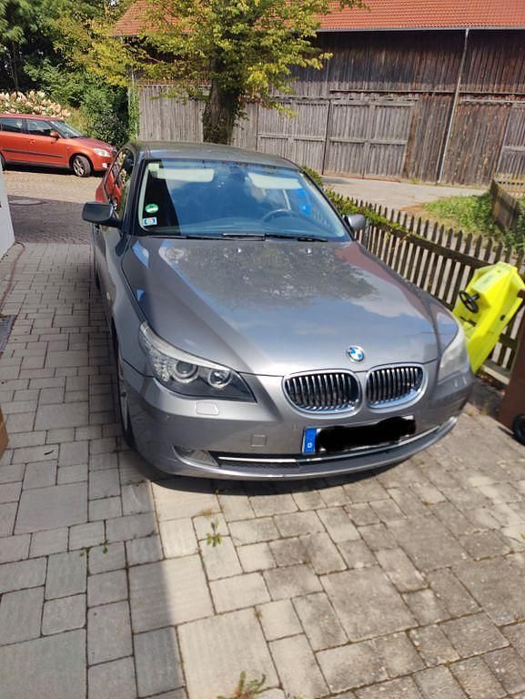 Silber Gebraucht 2008 BMW 523 Exclusive Limousine | 15.000 € - Bild 1/3