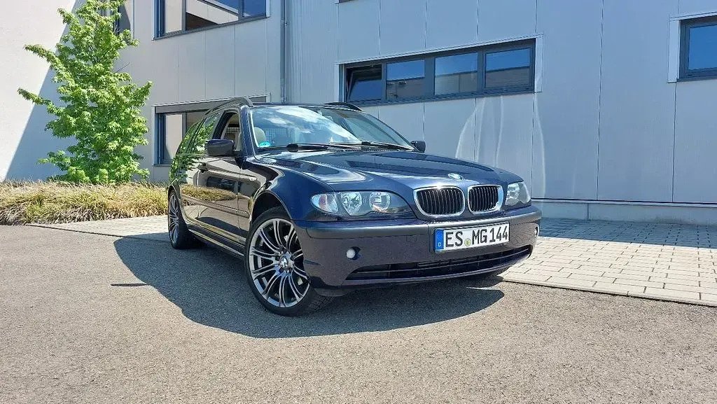 Używany BMW 320 Basis 150 KM (110 kW) 2004 Niebieski Kombi