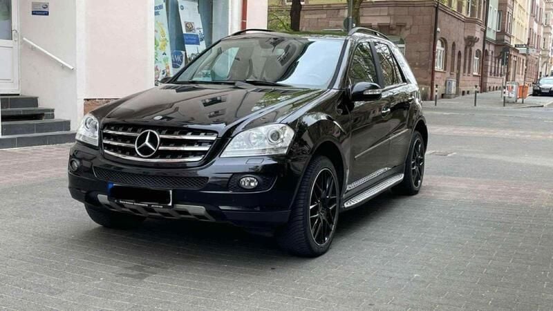 Schwarz Gebraucht 2008 Mercedes ML420 SUV | 8.500 € (Fairer Preis) - Bild 1/4
