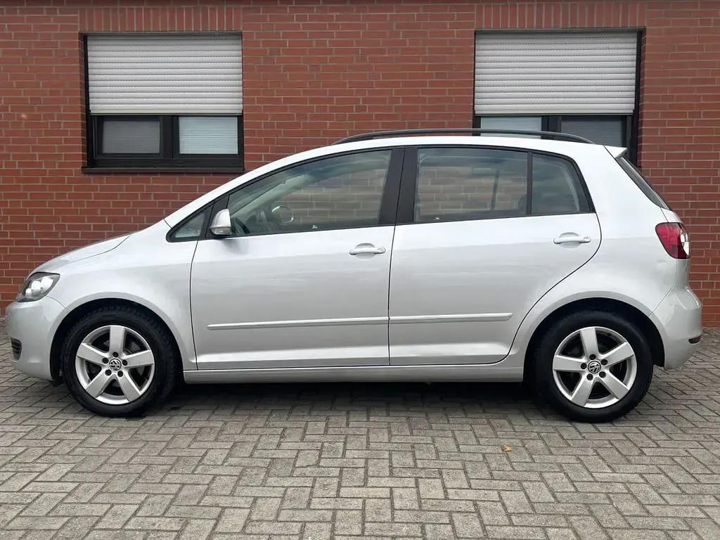 Gebraucht VW Golf Plus Comfortline 105 PS (77 kW) 2010 Silber Van / Kleinbus
