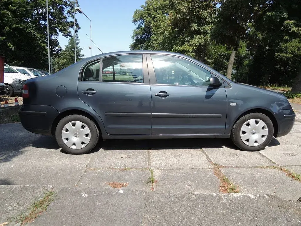 Gebraucht VW Polo Comfortline 75 PS (55 kW) 2004 Grau Limousine