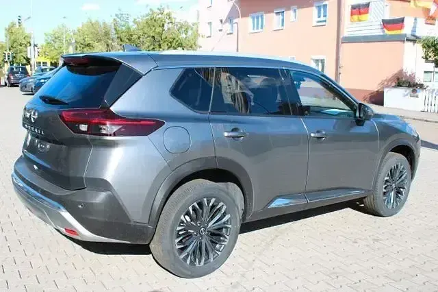 Neu Nissan X-Trail Tekna 163 PS (119 kW) 2026 Andere SUV
