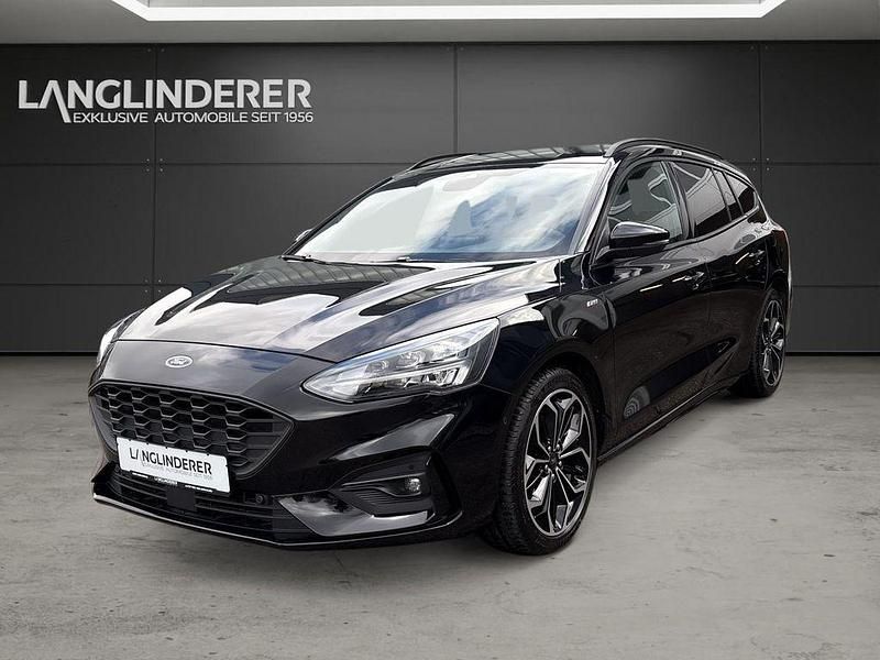 Schwarz Gebraucht 2022 Ford Focus ST-Line Kombi | 19.900 € (Fairer Preis) - Bild 1/3