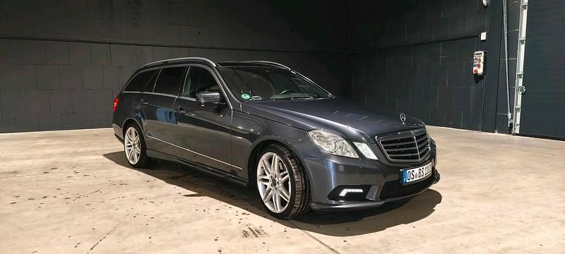 Gebraucht Mercedes E350 Avantgarde 265 PS (194 kW) 2011 Grau Kombi