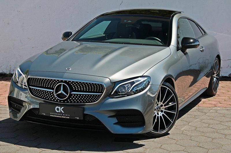 Grau Gebraucht 2018 Mercedes E200 AMG line Coupé | 28.000 € (Fairer Preis) - Bild 1/4