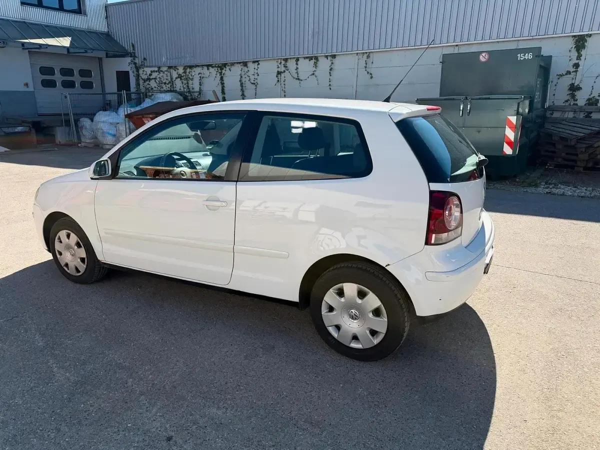 Gebraucht VW Polo 64 PS (47 kW) 2006 Weiß Kleinwagen