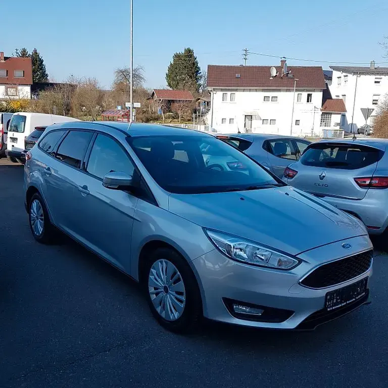 Usata Ford Focus 120 CV (88 kW) 2018 Argento Berlina