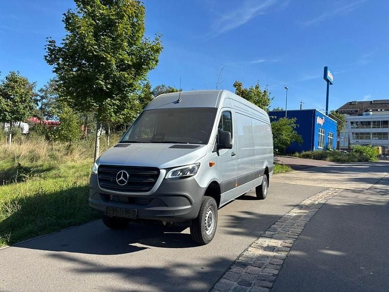 Silber Neu 2025 Mercedes Sprinter Van | 69.500 € (Guter Preis) - Bild 1/4