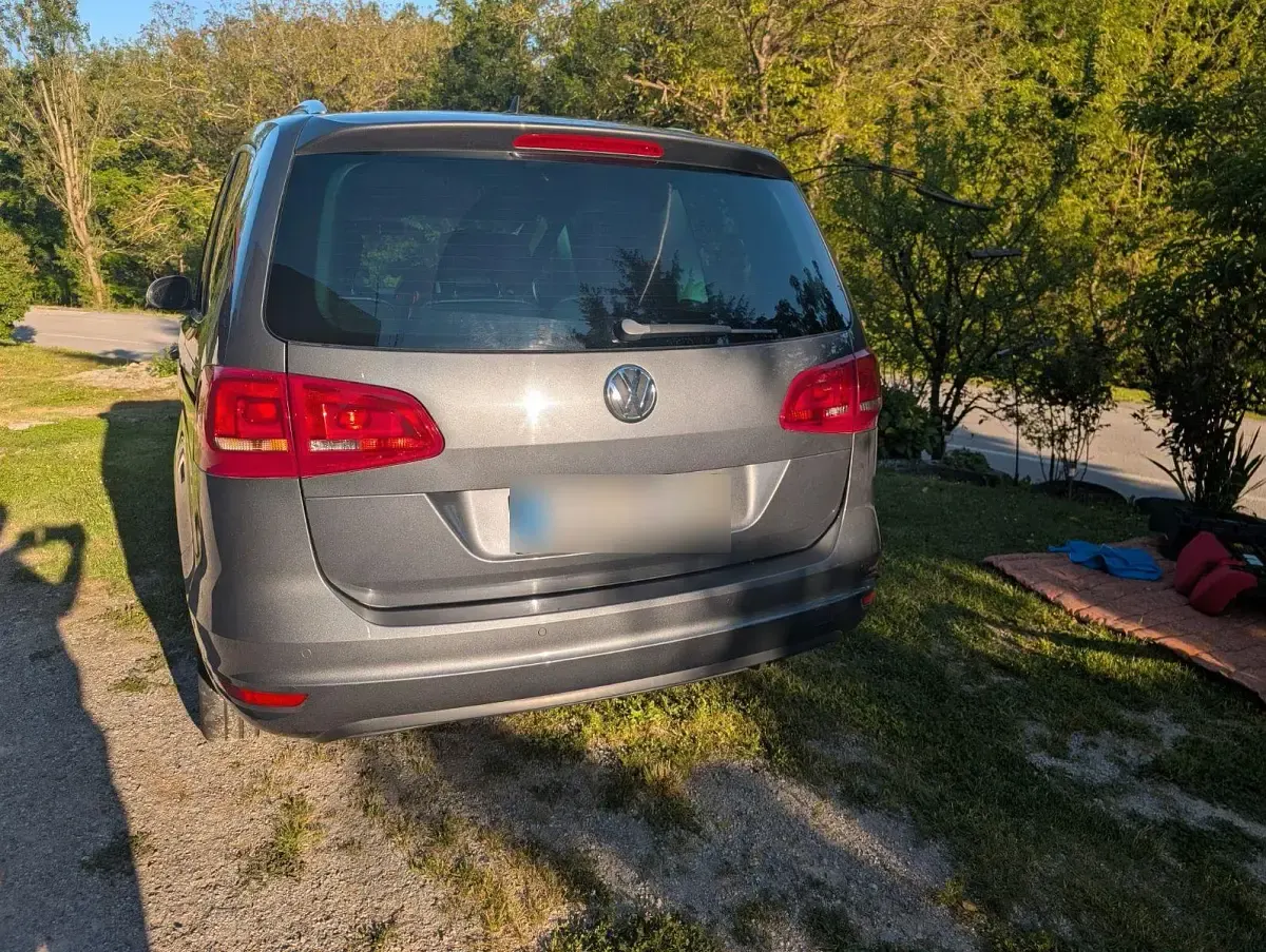 Gebraucht VW Sharan Highline 177 PS (130 kW) 2014 Grau Van / Kleinbus