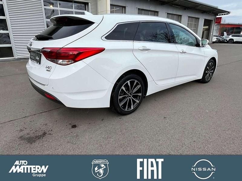 Gebraucht Hyundai i40 165 PS (121 kW) 2017 Weiß Kombi