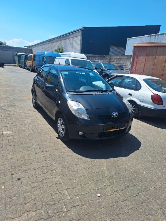 Schwarz Gebraucht 2006 Toyota Yaris Limousine | 2.100 € (Guter Preis) - Bild 1/4