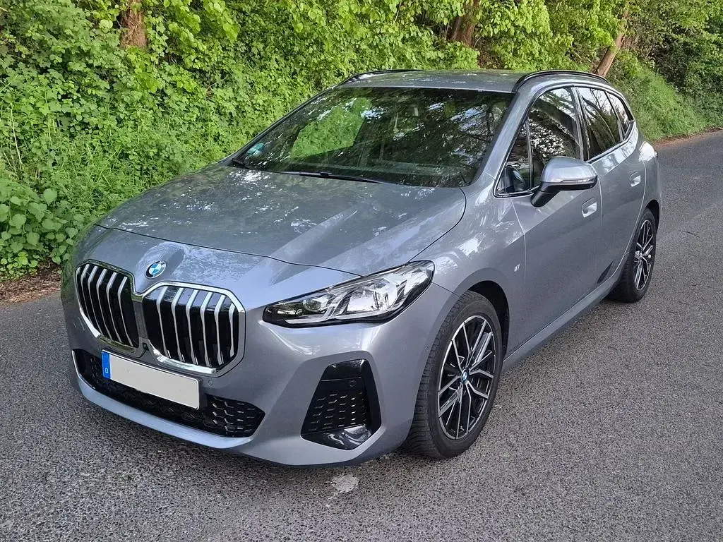 Gebraucht BMW 220 Active Tourer Efficient Dynamics 170 PS (125 kW) 2023 Grau Van / Kleinbus