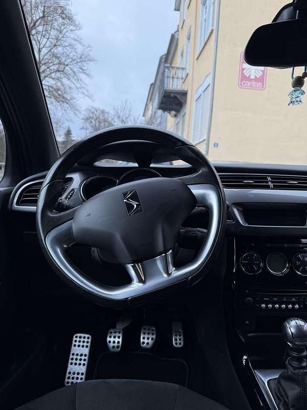 Gebraucht Citroën DS3 Cabriolet 156 PS (114 kW) 2013 Rot Cabrio