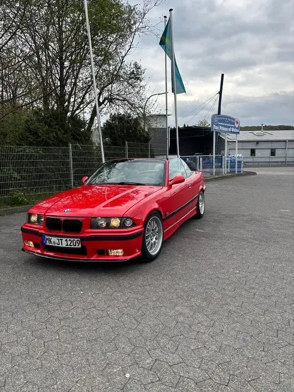 Gebraucht BMW 318 Cabriolet M Sport 116 PS (85 kW) 2000 Rot Cabrio