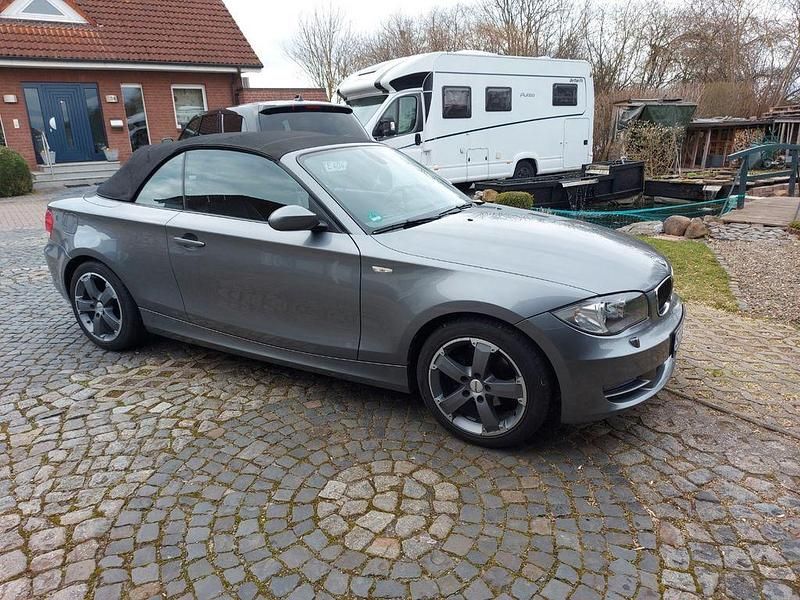 Gebraucht BMW 118 Cabriolet 143 PS (105 kW) 2010 Silber Cabrio