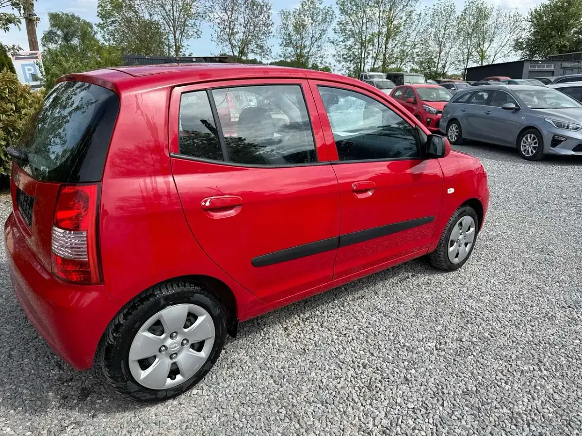 Gebraucht Kia Picanto LX 65 PS (47 kW) 2009 Scarletrot Kleinwagen