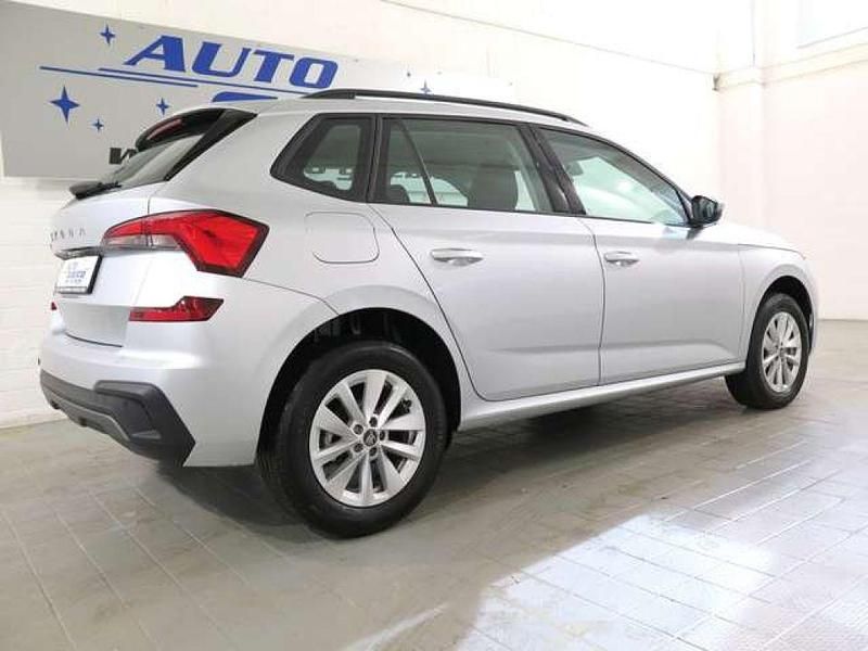 Gebraucht Skoda Kamiq Selection 95 PS (69 kW) 2025 Brilliantsilber metallic (metallic) SUV