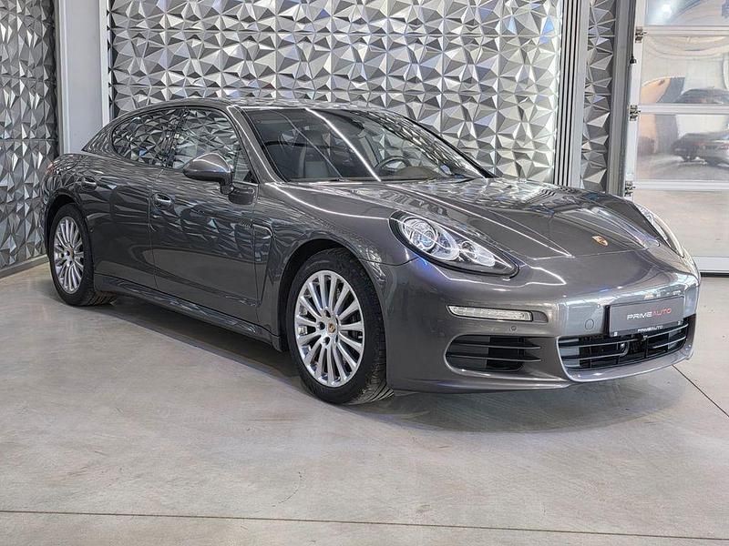 Gebraucht Porsche Panamera 250 PS (183 kW) 2013 Grau Kleinwagen