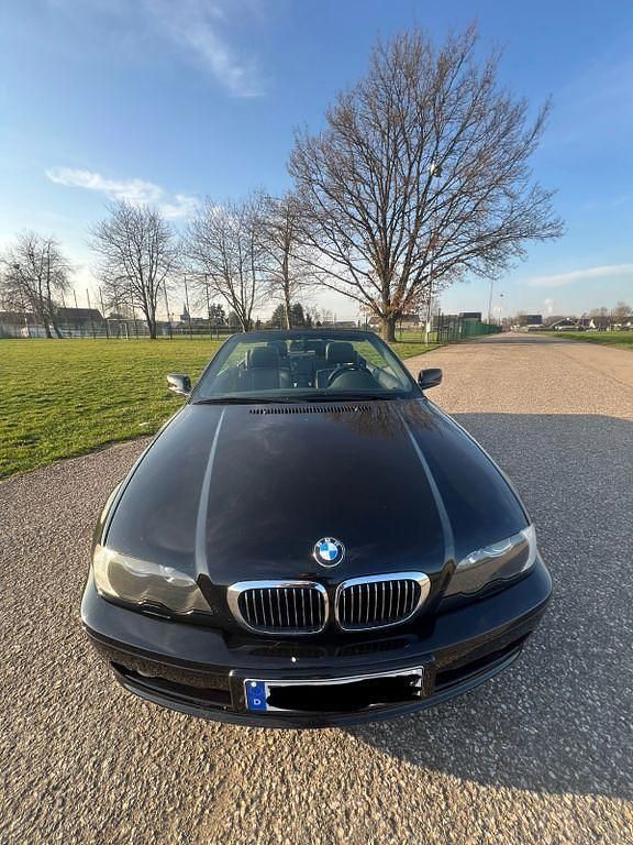 Gebraucht BMW 320 Cabriolet Performance 170 PS (125 kW) 2001 Schwarz Cabrio