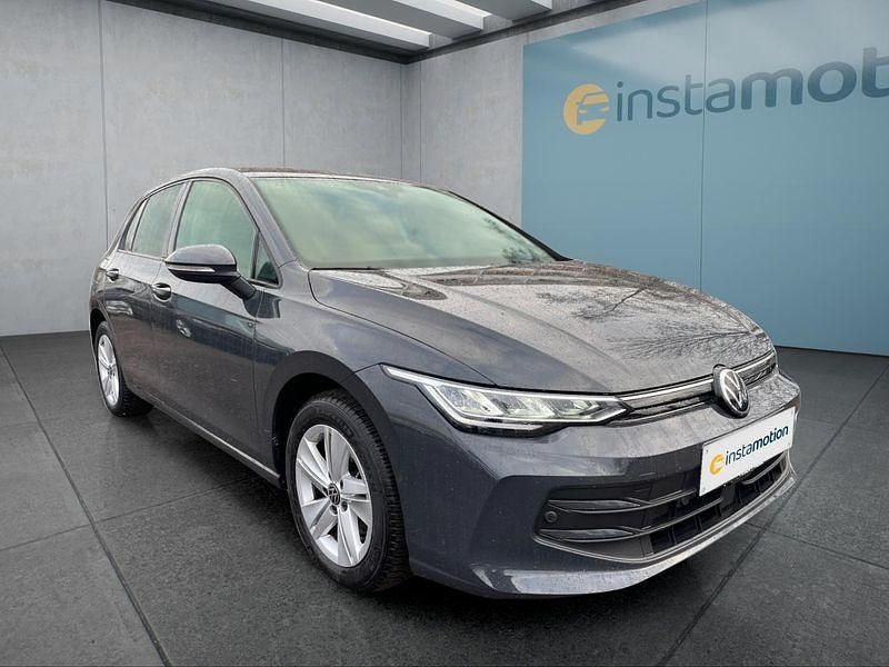 Grau Gebraucht 2024 VW Golf VIII Kleinwagen | 23.449 € (Superpreis) - Bild 1/4