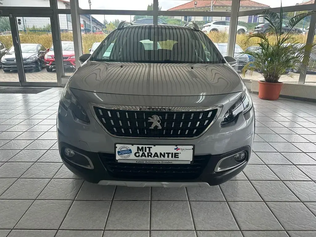 Gebraucht Peugeot 2008 Allure 131 PS (96 kW) 2019 Grau SUV