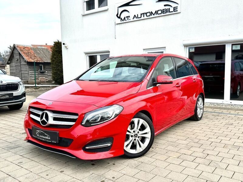 Rot Gebraucht 2019 Mercedes B200 Urban Van / Kleinbus | 17.990 € (Fairer Preis) - Bild 1/4