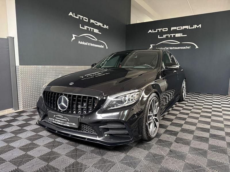 Obsidianschwarz Gebraucht 2019 Mercedes C43 AMG AMG Limousine | 34.999 € (Etwas zu teuer) - Bild 1/4