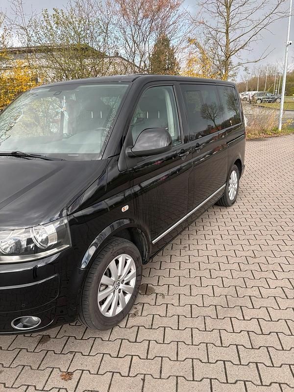 Usata VW Multivan 180 CV (132 kW) 2010 Nero Monovolume