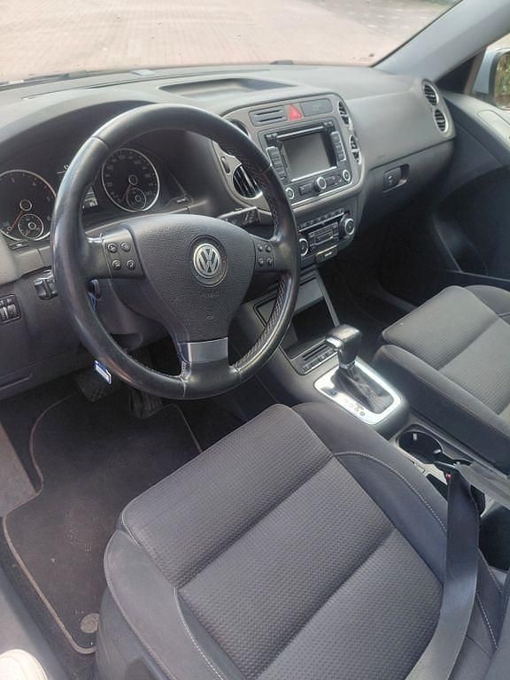 Gebraucht VW Tiguan Team 140 PS (102 kW) 2010 Schwarz SUV