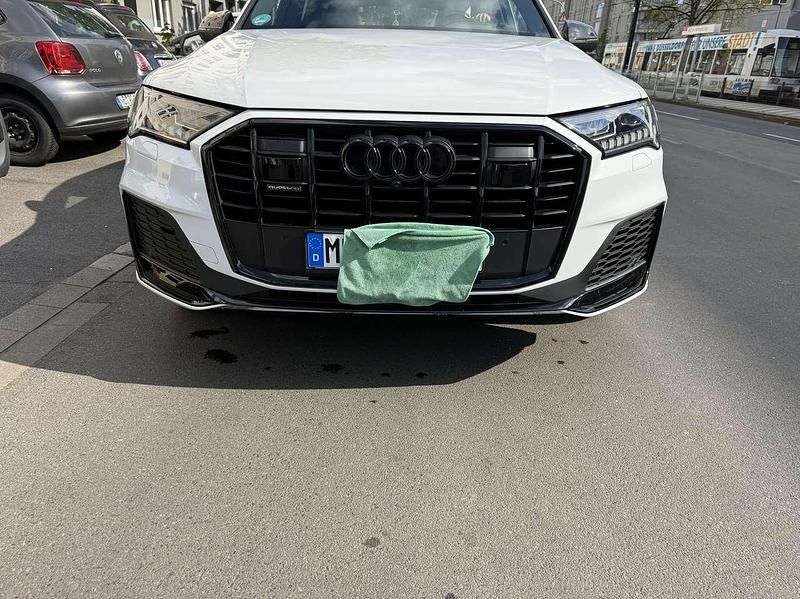 Weiß Gebraucht 2020 Audi Q7 S-Line SUV | 60.000 € (Teuer) - Bild 1/4