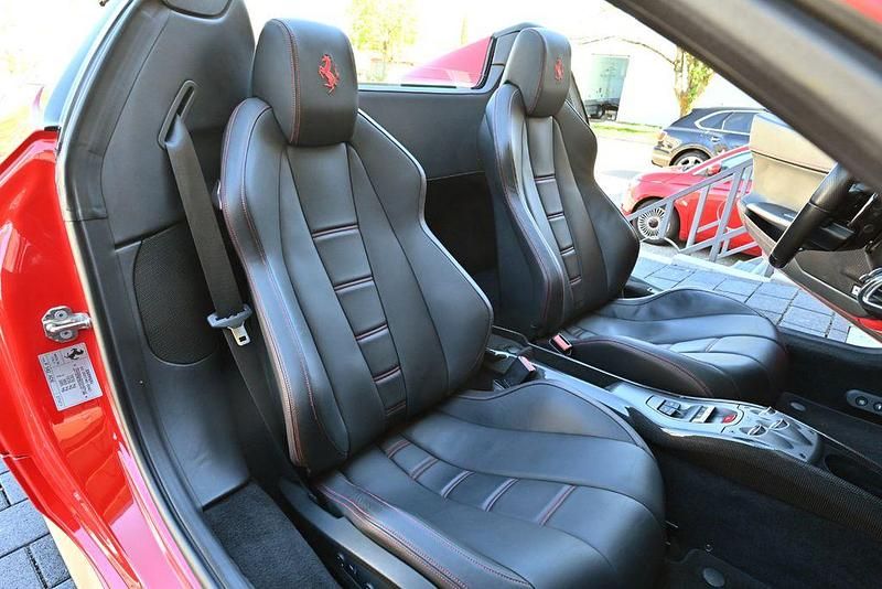 Gebraucht Ferrari 458 570 PS (419 kW) 2012 Rosso corsa Cabrio