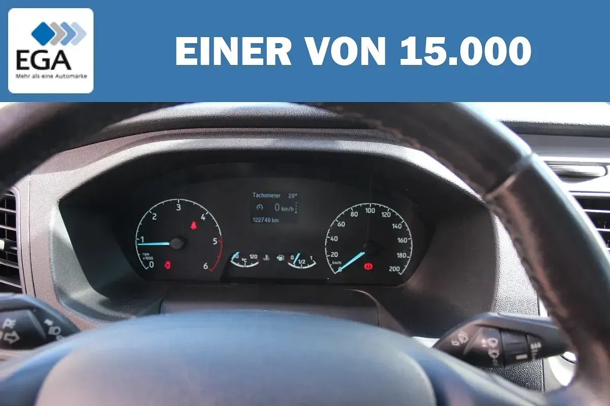 Gebraucht Ford Transit 131 PS (96 kW) 2021 Weiß Van