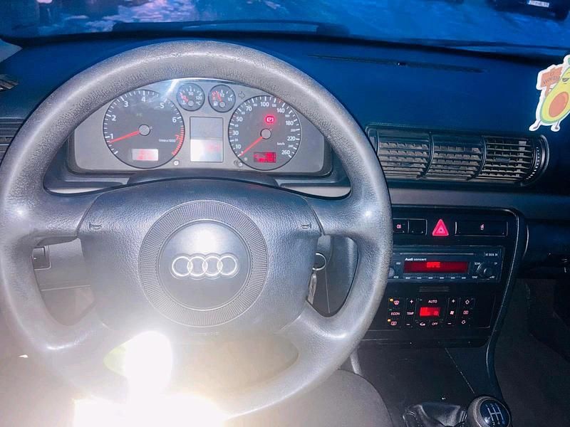 Gebraucht Audi A4 150 PS (110 kW) 1999 Silber Kombi