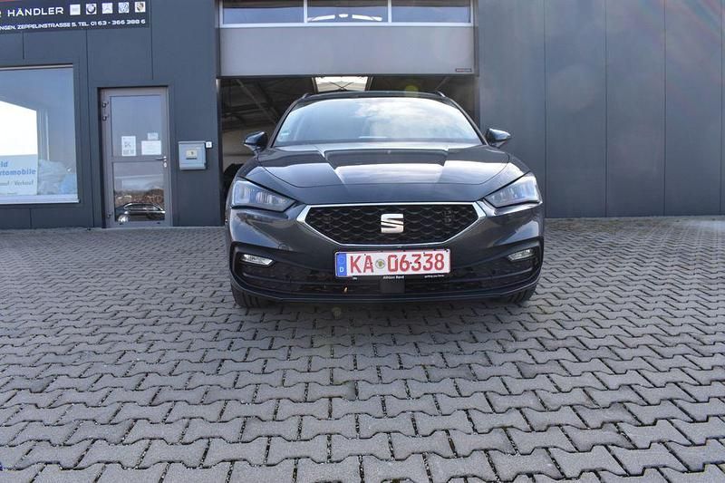 Gebraucht Seat Leon Style 150 PS (110 kW) 2024 Magnetic tech grey Kombi