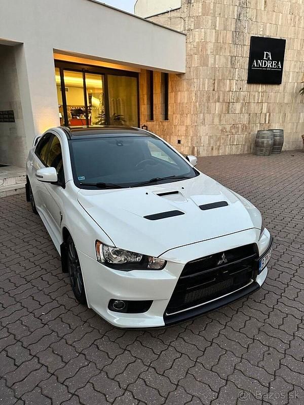 Weiß Gebraucht 2015 Mitsubishi Lancer Edition Limousine | 46.900 € - Bild 1/4